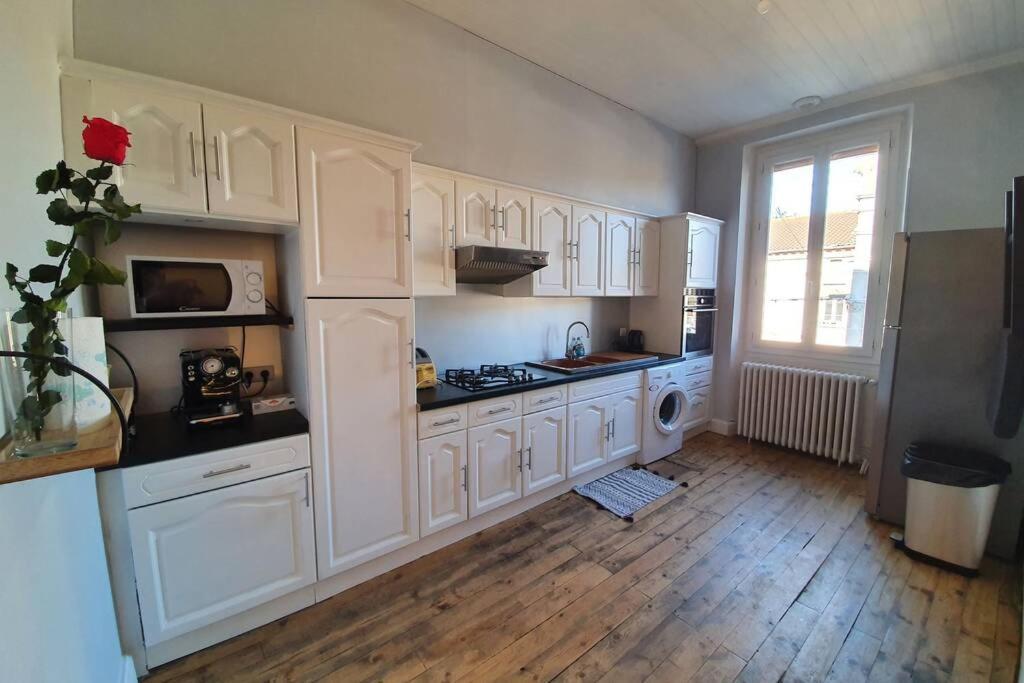 Appartement Spacieux, Wifi ,Cafe A Volonte Blaye-Les-Mines 외부 사진