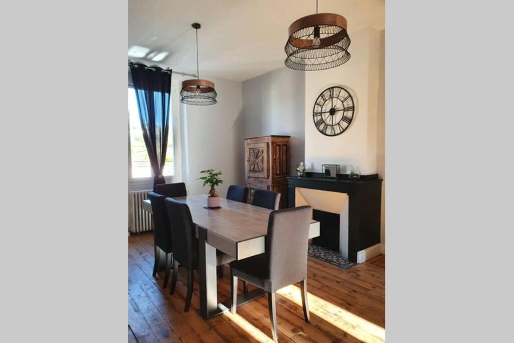 Appartement Spacieux, Wifi ,Cafe A Volonte Blaye-Les-Mines 외부 사진
