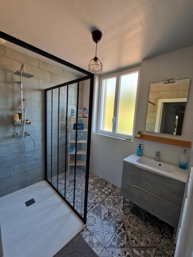 Appartement Spacieux, Wifi ,Cafe A Volonte Blaye-Les-Mines 외부 사진